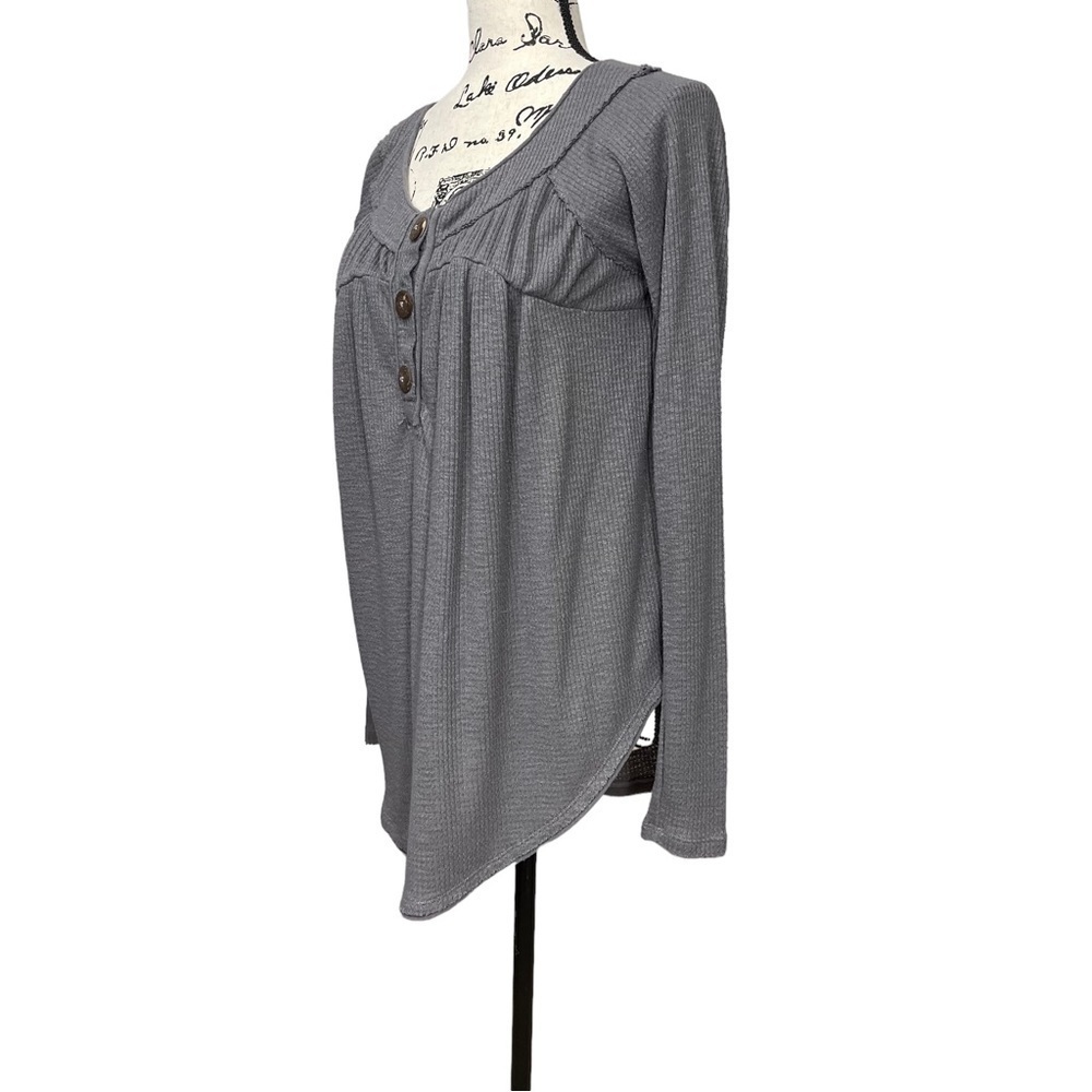 Free People We The Free Must Have Henley Top Tee Gray Size Small - Picture 9 of 12